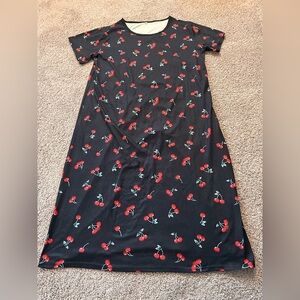 Black w Cherries Night Gown Womens 

Size L